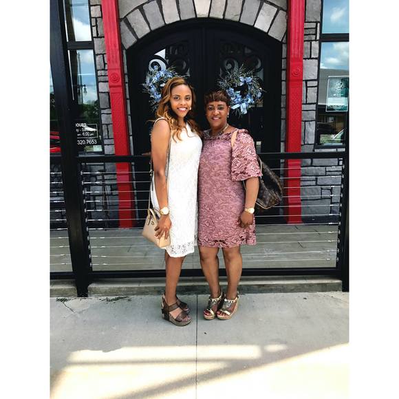 Meet your Posher, Ebani - Picture 1 of 1